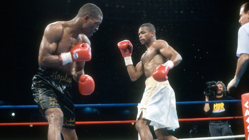 Roy Jones Jr dismantled boxing’s oldest-ever world champion with ‘one hand’ to achieve career milestone