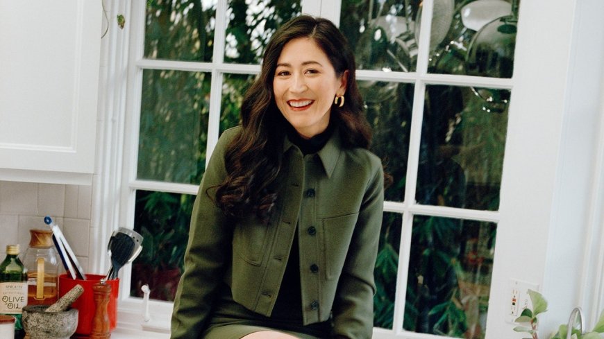 Mina Kimes On Going Live to the Whole World After Beyoncé, Talking Football on TV in a Wild Historical Moment, and Why Steve Harvey Is the Perfect Ce...