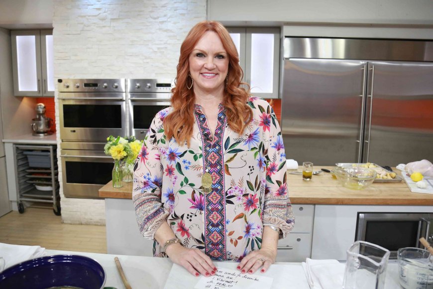 Pioneer Woman Ree Drummond and Her Daughter Twinned in Sweaters That Are a Must for Between-Season Dressing