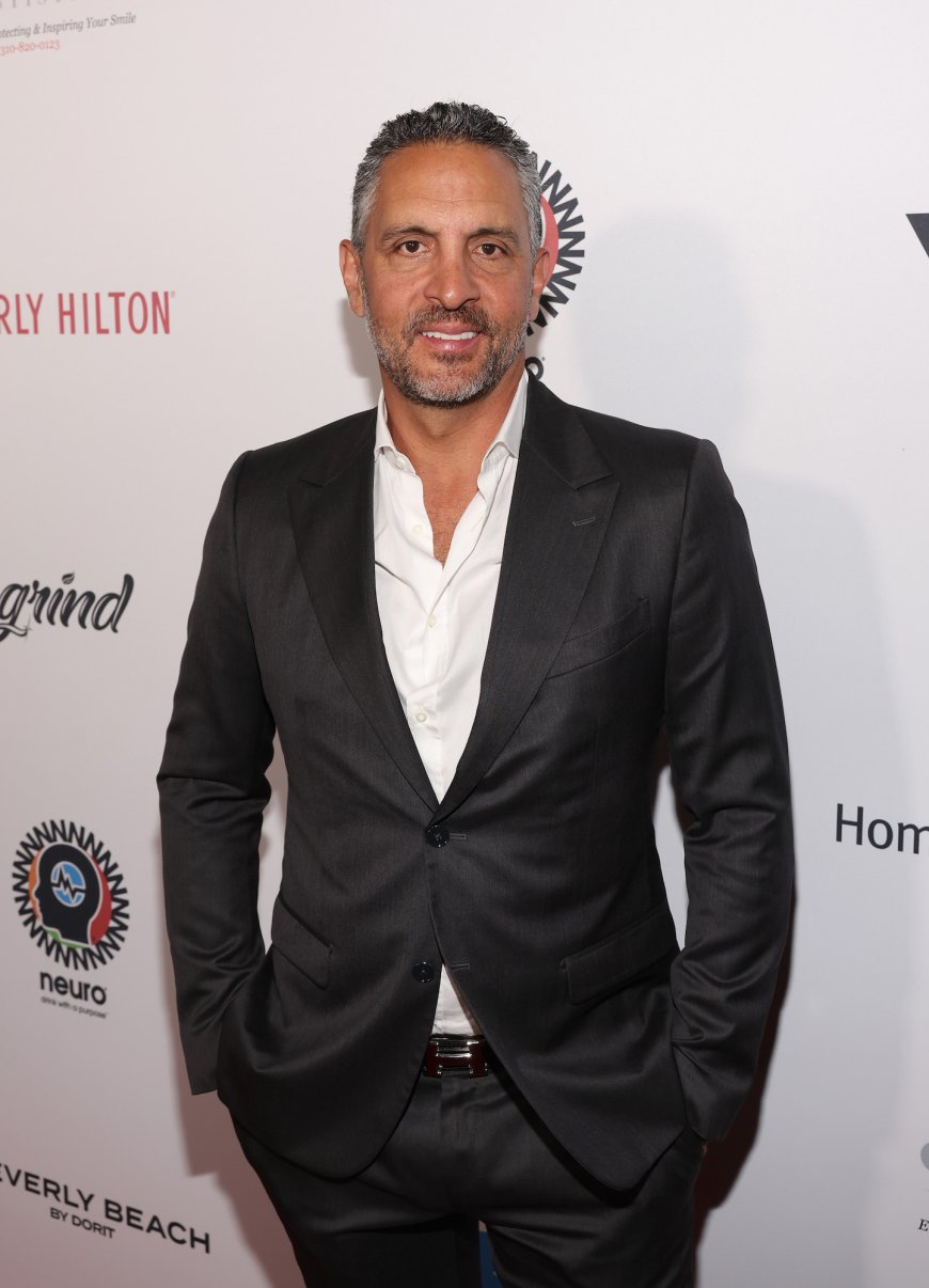 Mauricio Umansky Has a Broken Clavicle, Shares ER Photos