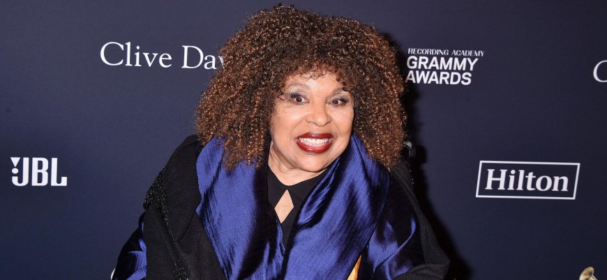 Roberta Flack's Last Post Before Passing Was A Special Tribute To Celine Dion