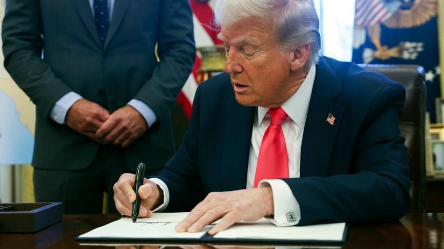 Trump signs executive order to make healthcare prices 'transparent'