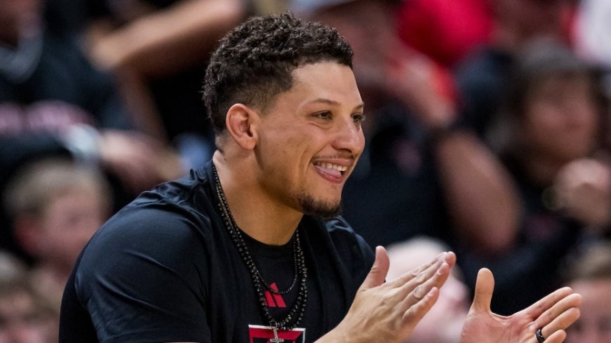 Patrick Mahomes' barber reveals story behind star quarterback's viral haircut