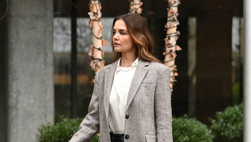 How Katie Holmes Perfects Work-to-Weekend Style